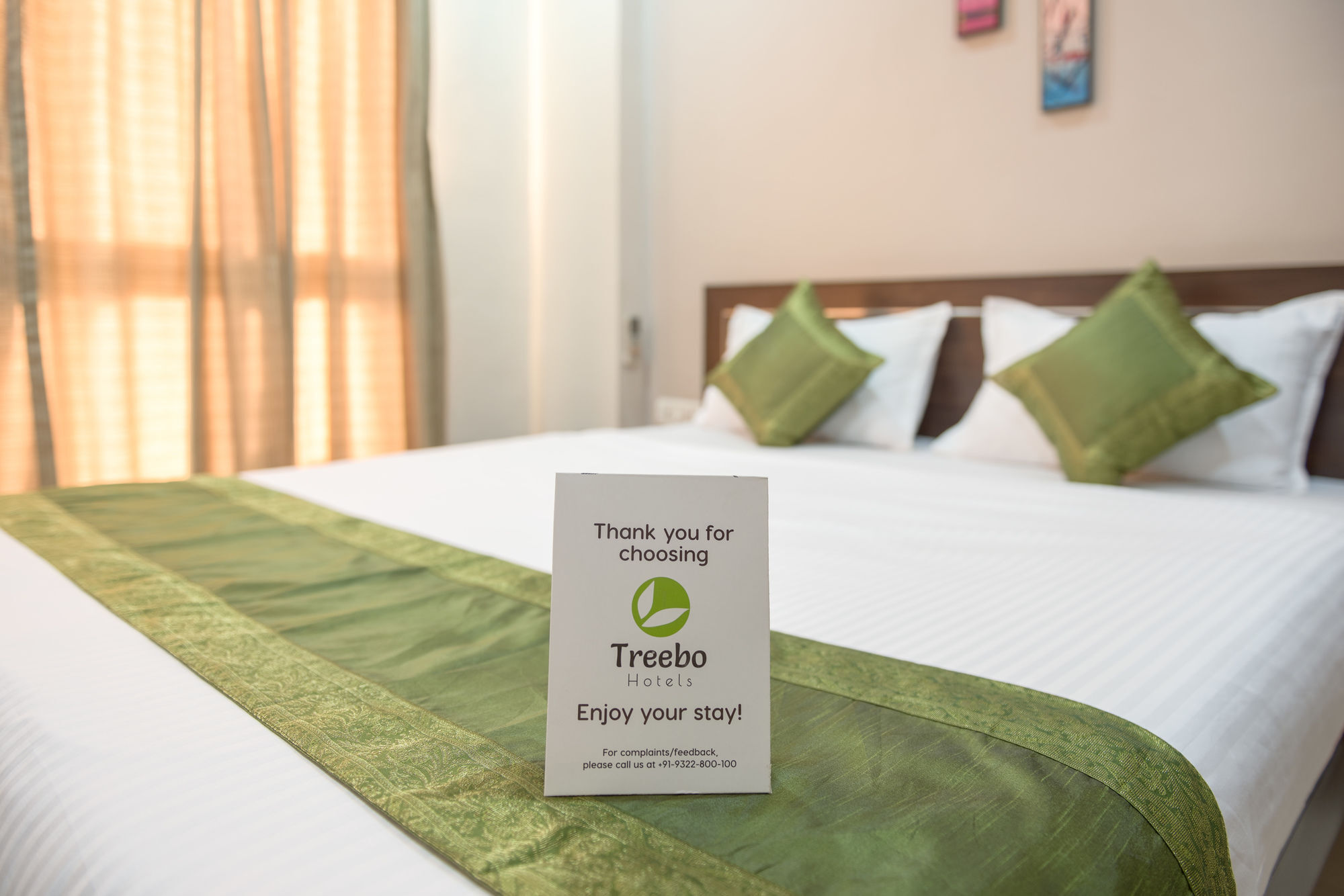 Treebo Trend Shrimad Residency Hotel Ahmedabad Buitenkant foto